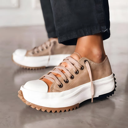 JUNA™ | Urban Star Sneakers met een Vrouwelijke Twist